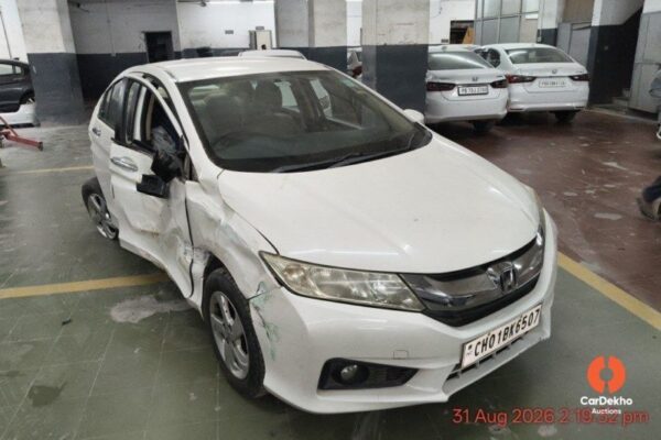 1-2.jpg 2016 Honda City 1.5 V MT (I-VTEC)