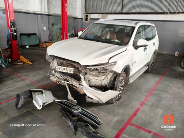 1201-44.jpg 2022 MG Motor Gloster DE 4X4 7 SEAT SAVVY