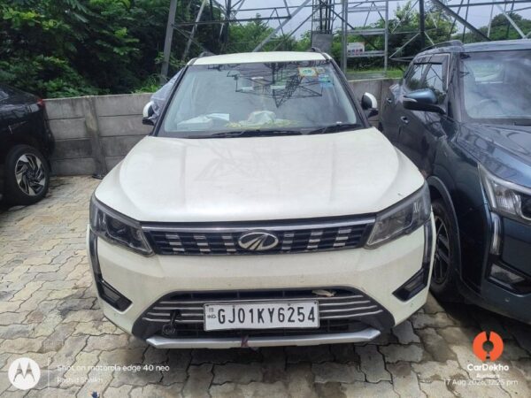 1201-51.jpg 2020 Mahindra XUV300 W8 O DS BS6 AS