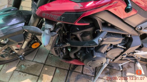 12010-28.jpg 2024 Triumph Street Triple RS