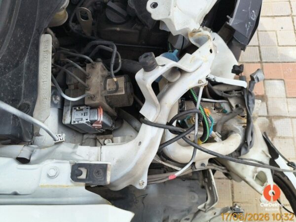 12013-3.jpg 2010 Maruti Ritz ZXI