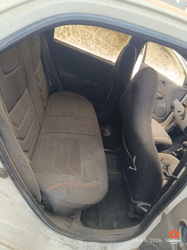 12014-40.jpg 2012 Toyota Etios Diesel