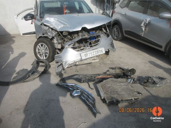 2022 Renault Triber RXT PETROL MT 1.0L ECE