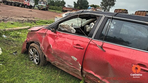 12015-28.jpg 2017 Maruti Vitara Brezza ZDI+