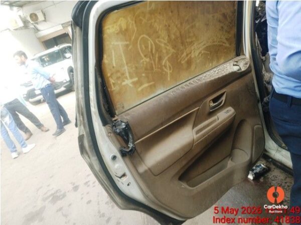 12016-13.jpg 2025 Maruti Ertiga VXI CNG