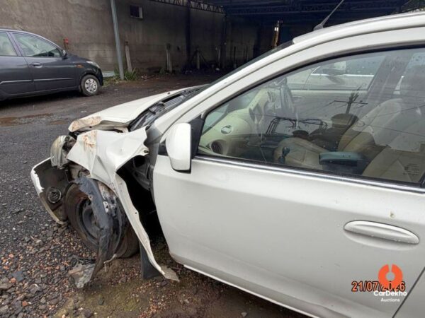12016-19.jpg 2016 Toyota Etios GD