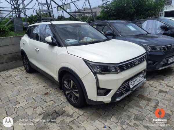1202-48.jpg 2020 Mahindra XUV300 W8 O DS BS6 AS