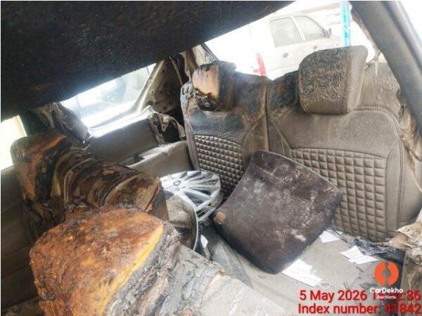 12020-11.jpg 2025 Maruti Ertiga VXI CNG