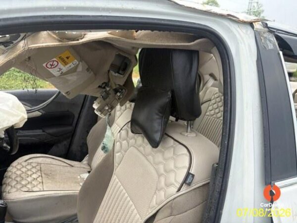 12021-5.jpg 2025 Maruti Dzire VXI CNG