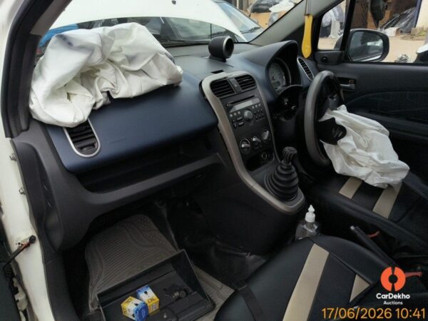 12026.jpg 2010 Maruti Ritz ZXI