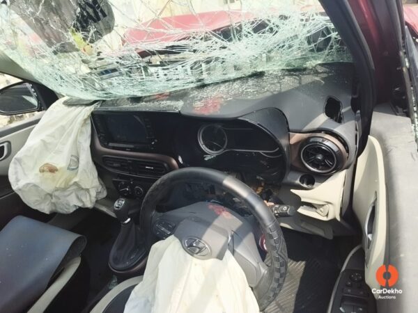 12027-3.jpeg 2020 Hyundai Aura 1.2MT KAPPA SX