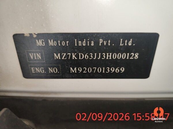 12028-24.jpg 2020 MG Motor Gloster DE 4X4 7 SEAT SHARP