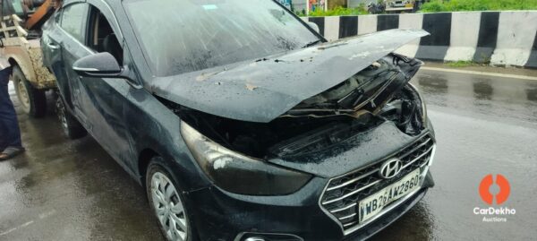 1203-57.jpg 2017 Hyundai Verna 1.6 VTVT EX