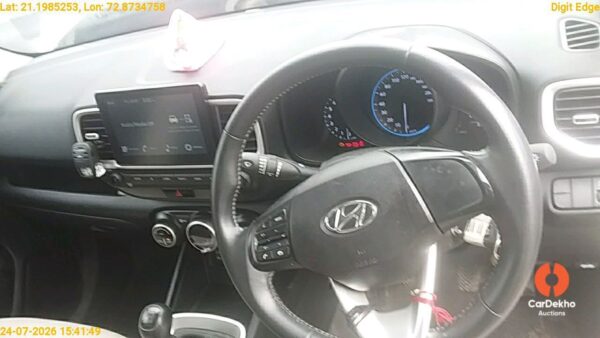 12034-12.jpg 2022 Hyundai Venue 1.2 KAPPA MT S+