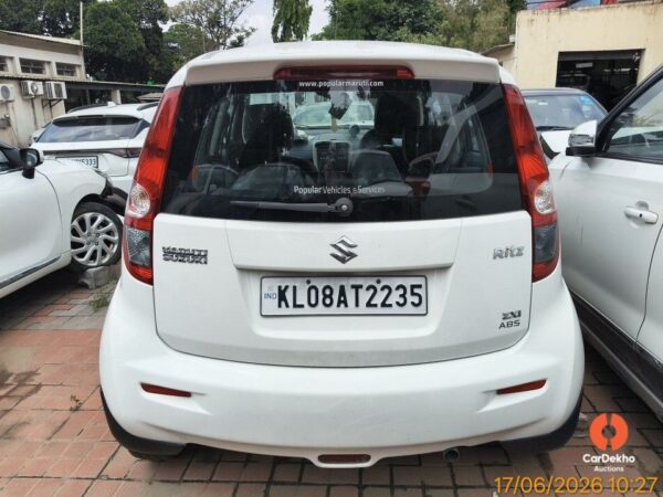 1205-3.jpg 2010 Maruti Ritz ZXI