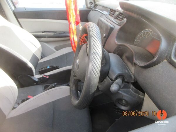 2022 Renault Triber RXT PETROL MT 1.0L ECE