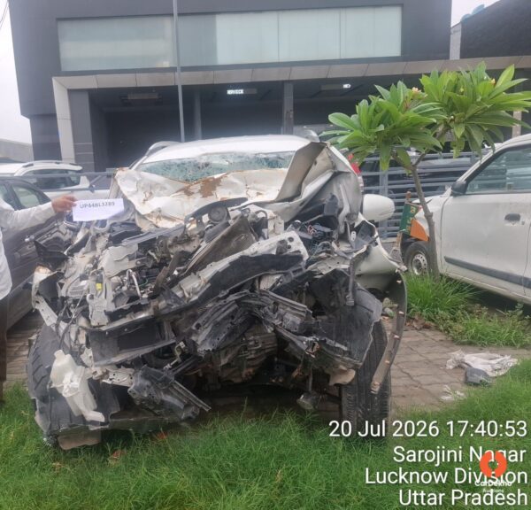 1206-56.jpg 2023 Maruti XL6 ZETA CNG