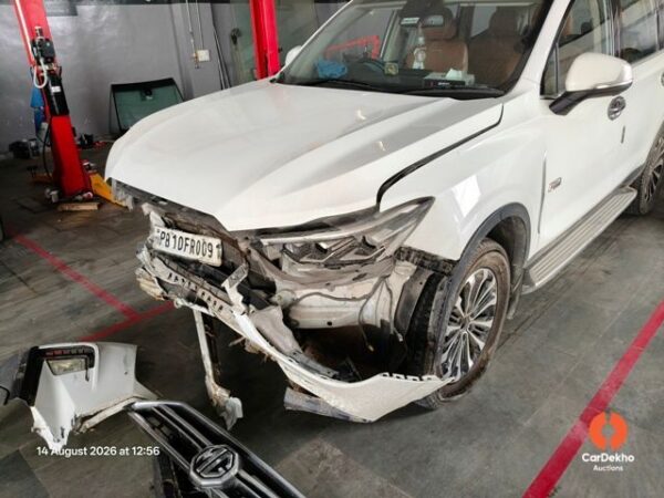 1207-36.jpg 2022 MG Motor Gloster DE 4X4 7 SEAT SAVVY