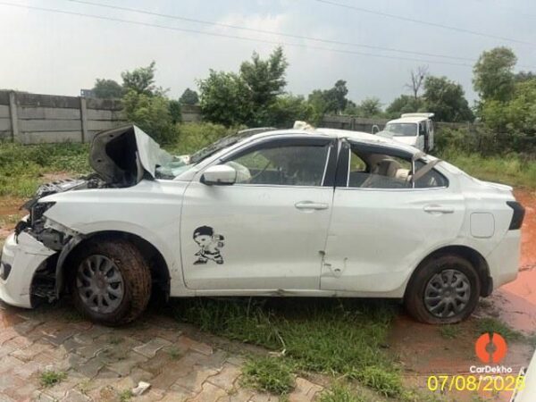 1207-9.jpg 2025 Maruti Dzire VXI CNG