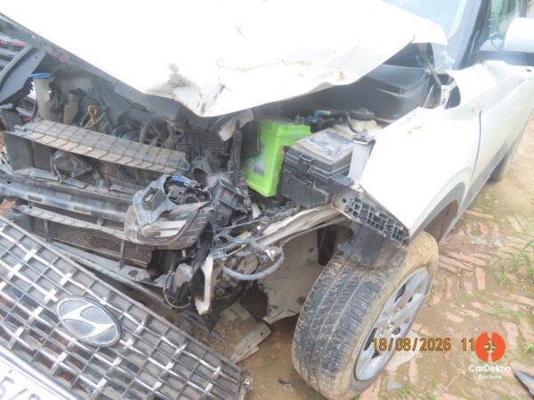 7.jpg 2021 Hyundai Venue 1.2 KAPPA MT S