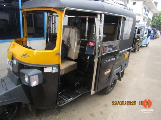 AA2010-3.jpg 2026 Piaggio Ape AUTO DX CLS OBD2B