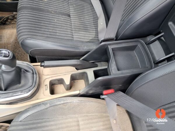 AA2019.jpg 2023 Kia Carens D1.5 IMT PRESTIGE PLUS 7
