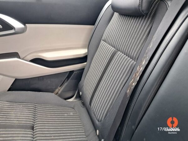 AA2038.jpg 2023 Kia Carens D1.5 IMT PRESTIGE PLUS 7