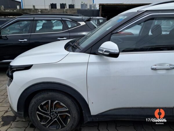 AA204.jpg 2023 Kia Carens D1.5 IMT PRESTIGE PLUS 7