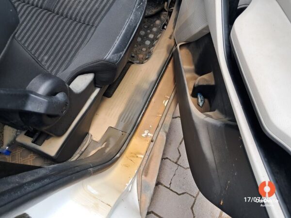 AA2048.jpg 2023 Kia Carens D1.5 IMT PRESTIGE PLUS 7