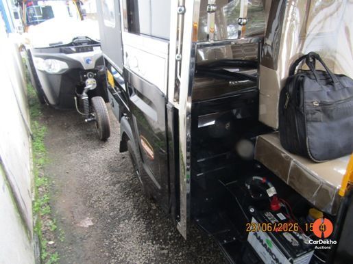 AA208-5.jpg 2026 Piaggio Ape AUTO DX CLS OBD2B