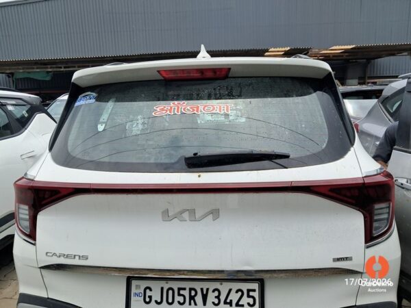 AA208.jpg 2023 Kia Carens D1.5 IMT PRESTIGE PLUS 7