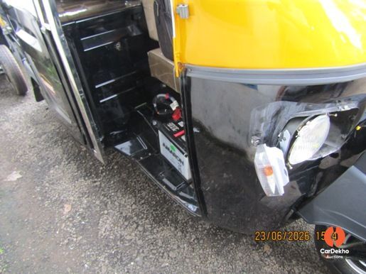 AA209-4.jpg 2026 Piaggio Ape AUTO DX CLS OBD2B