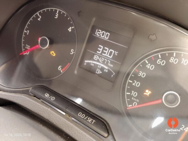 AA209-7.jpg 2016 Volkswagen Vento 1.5 HIGHLINE AT