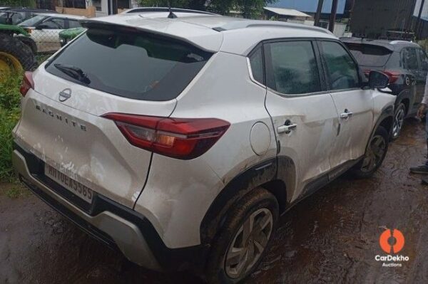 CP2011.jpg 2023 Nissan Magnite MT XL