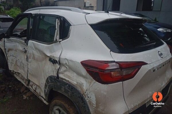 CP2014.jpg 2023 Nissan Magnite MT XL