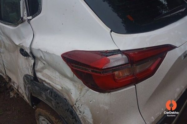 CP2015.jpg 2023 Nissan Magnite MT XL