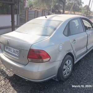 CR201-1.jpg 2012 Volkswagen Vento 1.6CR
