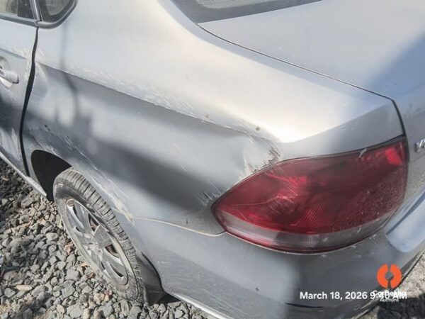 CR204-1.jpg 2012 Volkswagen Vento 1.6CR
