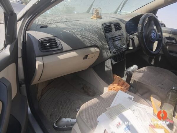 CR2055.jpg 2012 Volkswagen Vento 1.6CR