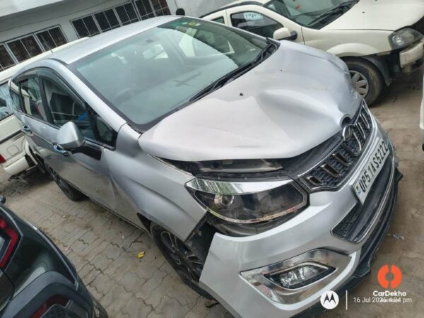 2018 Mahindra Marazzo 7 STR M8