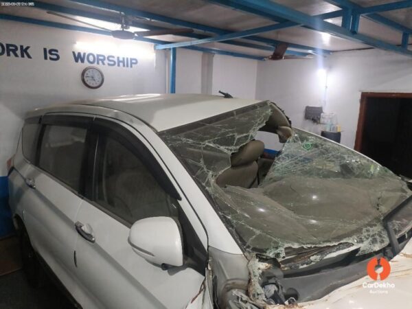Front20Left20Side20Vehicle20Photo_2026-07-082018_32_28.0_386417014.jpg 2020 Maruti Ertiga SMART HYBRID VXI