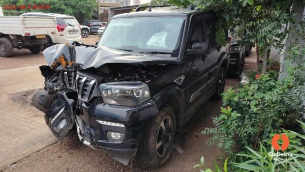 Front20Left20Side20Vehicle20Photo_2026-08-112018_26_59.0_392934636.jpg 2026 Mahindra Scorpio CLASSIC S11 MT 7S