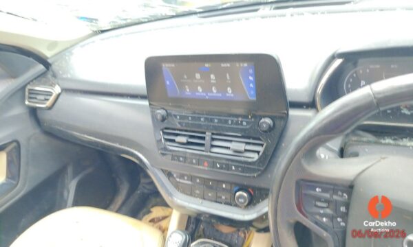IMG_20260806_115656.jpg 2022 Tata Safari XZA+ 2.0L KRYOTEC BSVI