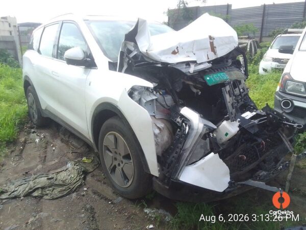 Photos202.jpg 2026 Mahindra XEV 9S THREE B79 7 STR