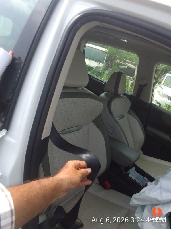Photos2021.jpg 2026 Mahindra XEV 9S THREE B79 7 STR