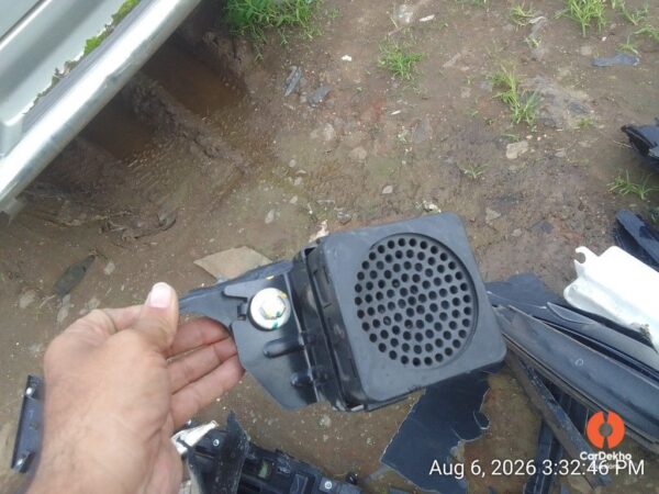 Photos2029.jpg 2026 Mahindra XEV 9S THREE B79 7 STR
