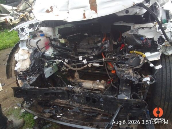 Photos2041.jpg 2026 Mahindra XEV 9S THREE B79 7 STR