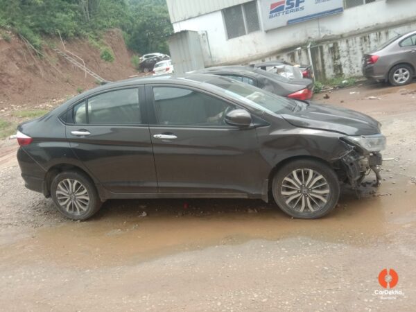 Pic2010.jpeg 2019 Honda City 1.5 VX MT (I-VTEC)