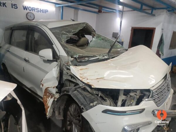 Rear20Right20Side20Vehicle20Photo_2026-07-082018_32_26.0_386417006.jpg 2020 Maruti Ertiga SMART HYBRID VXI