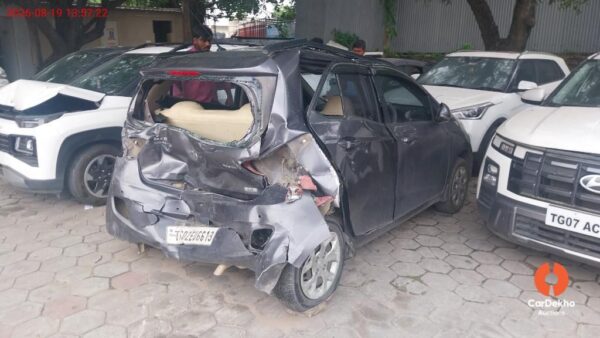 Rear20Right20Side20Vehicle20Photo_2026-08-192014_10_53.0_394301251.jpg 2016 Hyundai Grand i10 SPORTZ + 1.2 BSIV